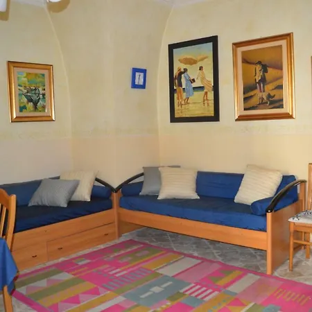 Vacanze Blu Mare דירה ג'ובינאצו